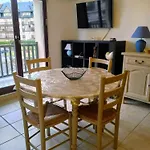 아파트 Chaleureux 2 Chambres, Proche Centre-ville Et Acces 꺄부흐