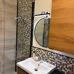Chaleureux 2 Chambres, Proche Centre-ville Et Acces 아파트