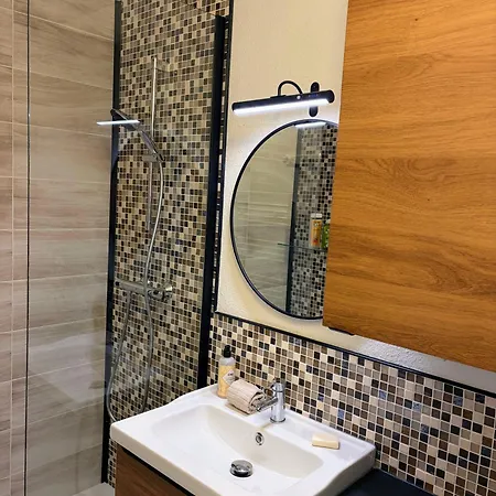 Chaleureux 2 Chambres, Proche Centre-ville Et Acces Apartmán