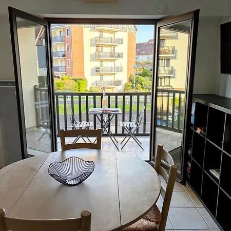 Chaleureux 2 Chambres, Proche Centre-ville Et Acces 아파트 *